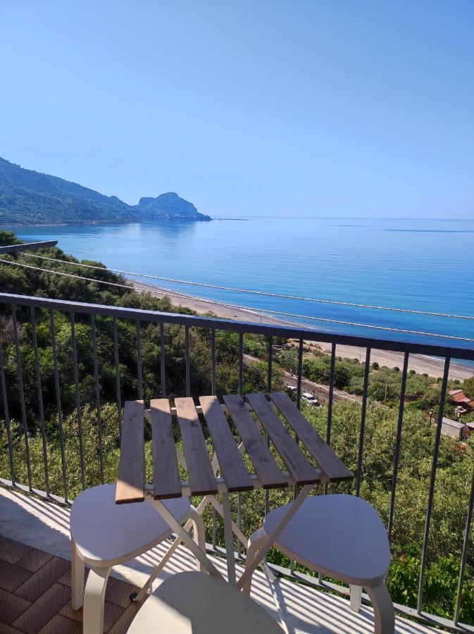 Vila Sea Sound House Sant'Ambrogio  Exteriér fotografie